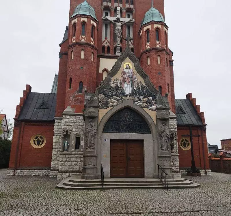 Przedsiębiorco! Parafia w Brzezinach Śląskich ogłasza przetarg na remont kościoła