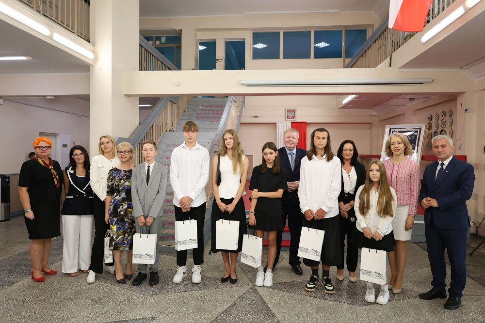 Uroczyste rozpoczęcie roku szkolnego w MSP nr 13 w Piekarach Śląskich