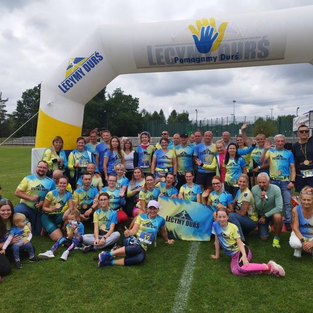 Blisko 300 uczestników wzięło udział w IX Charytatywnym Biegu Pomagamy Durś