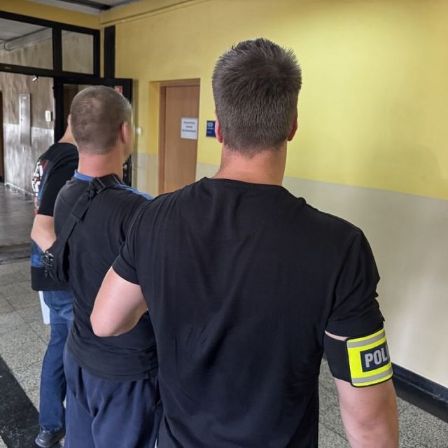 Piekarscy policjanci zabezpieczyli ponad 5000 porcji narkotyków