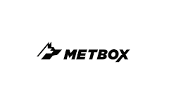Metbox – Produkcja przyczep i boksów do przewozu psów. Nowoczesne ogrodzenia i bramy wjazdowe