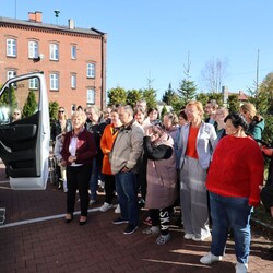 Nowy bus dla Warsztatów Terapii Zajęciowej