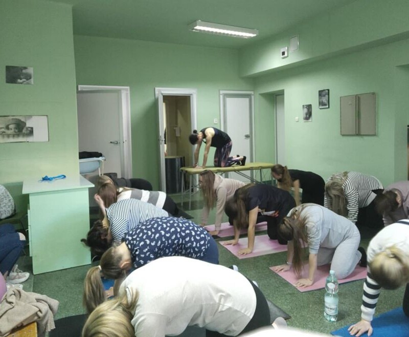 Bezpłatna Szkoła Rodzenia w Piekarach – zapisz się na wakacyjne zajęcia