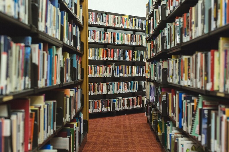 Helena Leśniowska w Piekarskiej Bibliotece Centralnej
