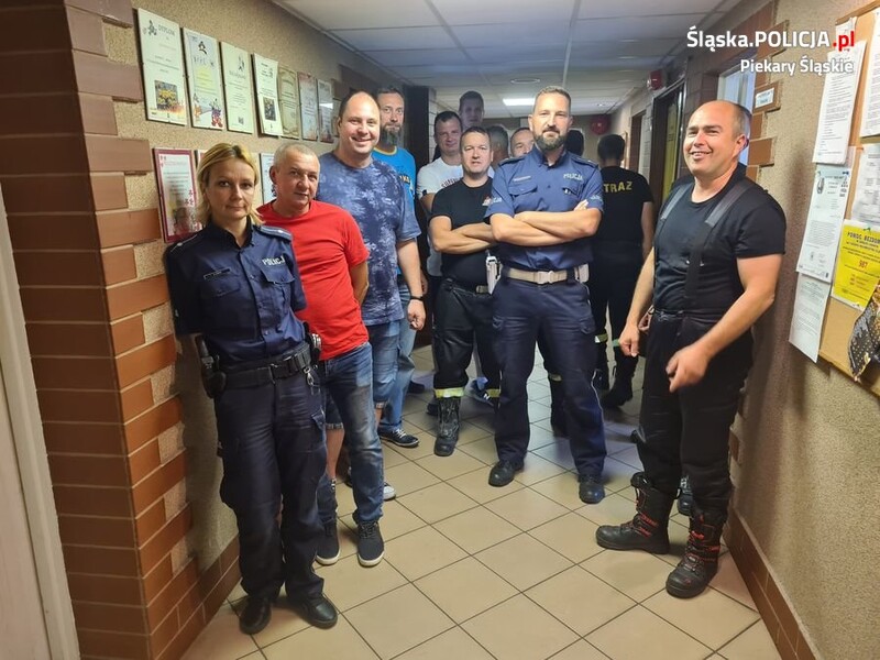 O bezpieczeństwie na drodze z piekarskimi strażakami