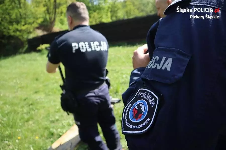Piekarscy policjanci doskonalą swoje umiejętności na strzelnicy / fot. KMP Piekary Śląskie