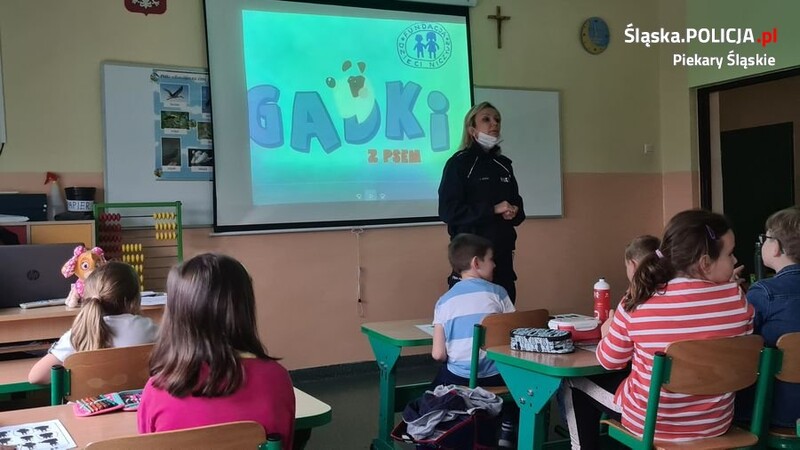 Policyjne "Gadki z psem"