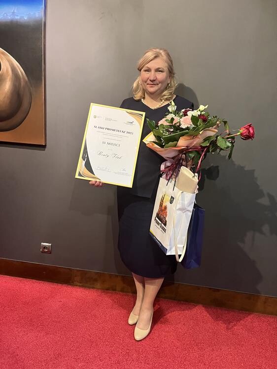 Pracownica MOPR w Piekarach Śląskich uhonorowana na Gali Śląski Prometeusz 2025 / fot. UM Piekary Śląskie