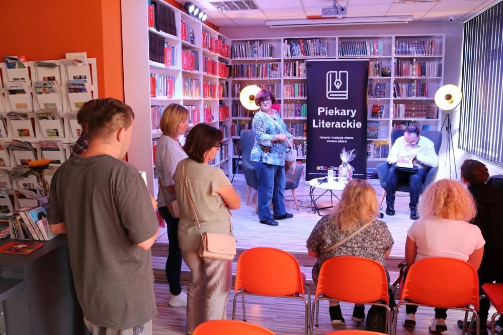 Spotkanie z Krzysztofem Kusiem w bibliotece / fot. MBP Piekary Śląskie