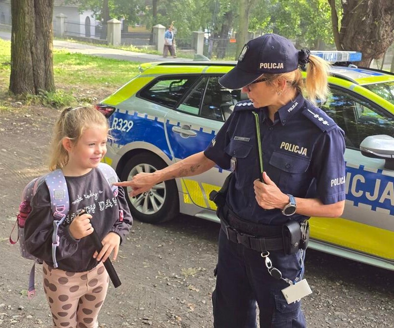 Wzmożone kontrole przy szkołach – ruszyła akcja „Bezpieczna droga”