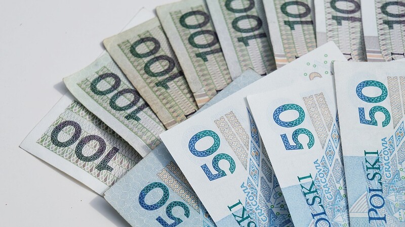 ZUS: Emerytury i renty przed świętami